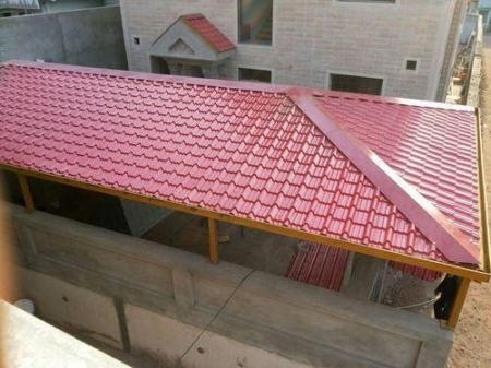 معلم تركيب قرميد الأسقف بجميع الألوان والأنواع الرياض